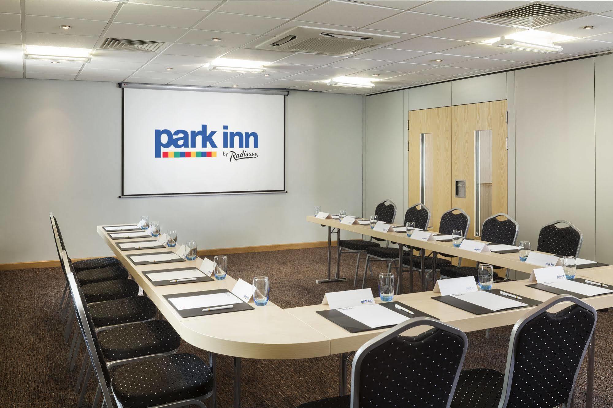 Park Inn By Radisson Peterborough Exterior photo