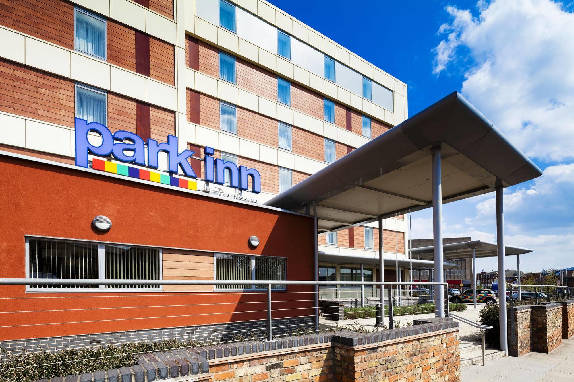 Park Inn By Radisson Peterborough Exterior photo